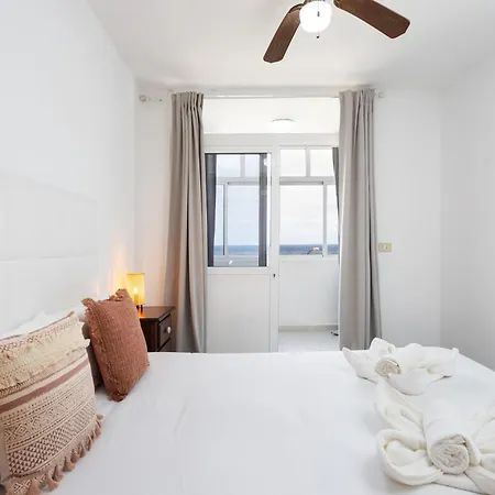 Home2book Cozy Coastal Duplex & Pool, Caletillas Apartment *