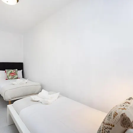 Apartment Home2book Cozy Coastal Duplex & Pool, Caletillas *
